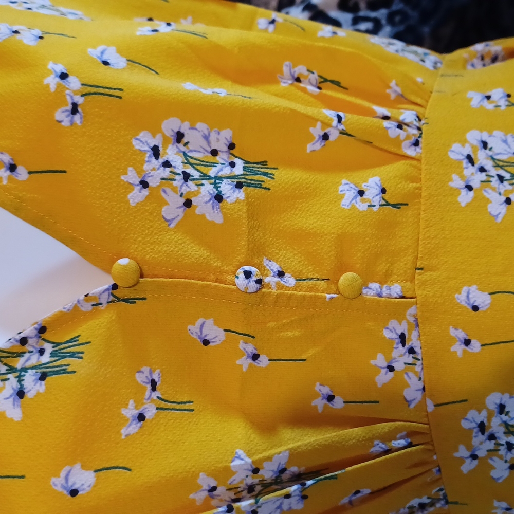 PRICE DROP TODAY 💐💐NWT BEAUTIFUL DRESS - Picture 3 of 5